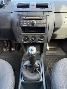 Škoda Fabia 1.4 16v nízký nájezd - 13
