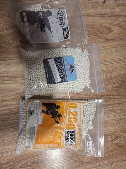 Airsoft M4, SLV36, Bbs, brýle, kukly,... - 13