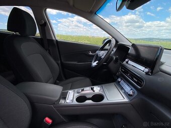 Hyundai Kona Electric 2022 v záruce, 1.majitel, tažné, DPH - 13