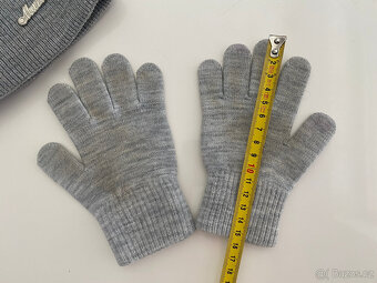 Dívčí zimní čepice - 13