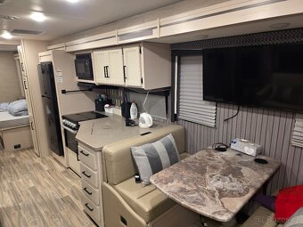 Obytne auto Ford - 13