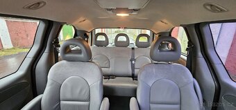 Chrysler Voyager - 13