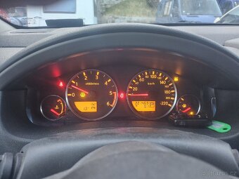 Nissan Pathfinder 2.5 tdi automat,7mistny,Navi,kamera - 13