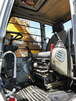 Prodám kolový nakladač HITACHI EX 135W - 13