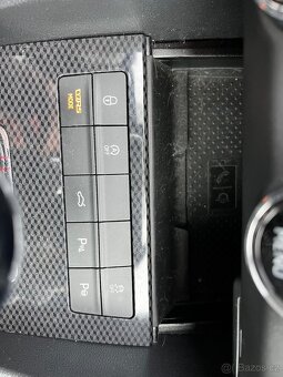 Škoda Octavia RS DSG 4x4 KOMBI CANTON TAŽNÉ PANORAMA - 13