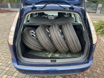 Ford Focus 1.6i 74kw, krásné auto - 13