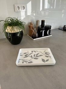 Servírovací podnos Leaves od Menu, hranatý - 13