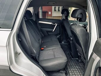 Chevrolet Captiva 2.2 D LS - 13