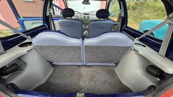 Renault Twingo 1.2 – spolehlivý parťák do města (1998) - 13