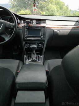 ŠKODA SUPERB 2.0TDi 125KW DSG SERVIS VÝBAVA - 13