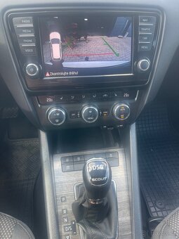 Škoda Octavia SCOUT 2.0 tdi 135 kw ful výbava - 13