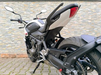 TRIUMPH Trident 660 - 13