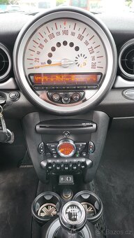 MINI COOPER ONE 2013 1.6i 72kW,TEMPOMAT,KLIMA,SERVISKA - 13