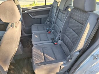 VW Touran 1.9 Tdi DSG PLNÝ SERVIS - 13
