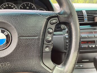 BMW Řada 3, 330i 3,0/170kW Xenony Automat - 13