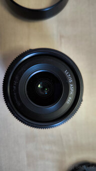 Prodám Panasonic LUMIX GH4 včetně velkého příslušenství - 13