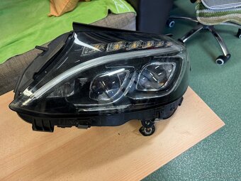 w205 predni leva lampa - 13