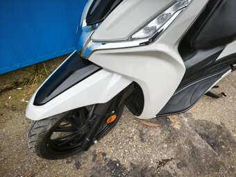 Kymco Agility 300i ABS (2020) jako nové, 9000 km SLEVA - 13