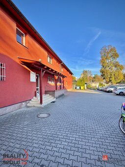 Pronájem, komerční/kanceláře, 21 m2, Plechanovova 694/23, Hr - 13