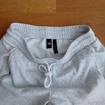 Adidas dámské tepláky vel. M Rezervace - 13