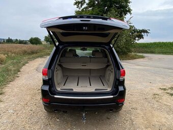 Jeep Grand Cherokee 3.0 CRD V6 4X4 Overland tažné 3,5t 2015 - 13