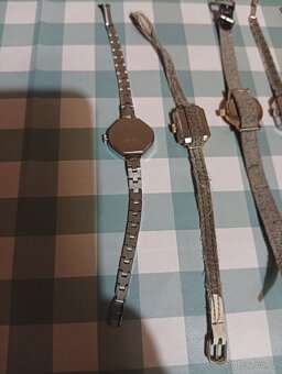 Staré hodinky- Vše funkční - 13