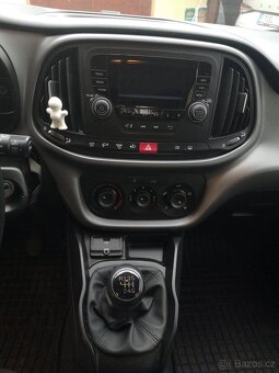 FIAT DOBLO R.V.2016 DIESEL 1.MAJITEL/ČR/5.MÍST/5DVEŘÍ - 13
