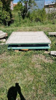 Betonový pingpongový stůl před renovací - 13