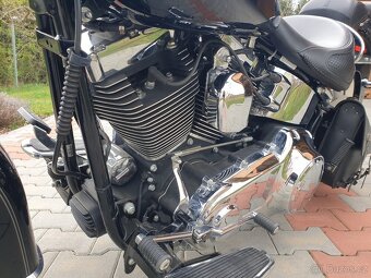 Harley Davidson Softail Deluxe, 2900KM, Nová STK, - 13