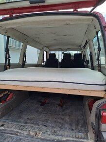 VwT4 2001Combi obytná vestavba 75Kw 9 míst - 13