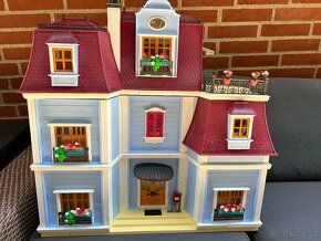 Playmobil® Dollhouse 70205 Velký dům pro panenky a prislusen - 13