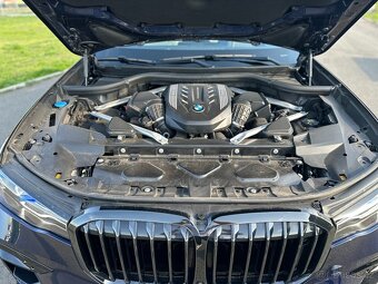 BMW X7 M50i Tanzanite Blue - 13