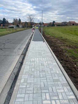 Pokládka zámkové dlažby - 13