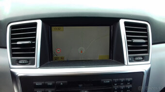 Mercedes ML 350 CDI Bluetec 4Matic - 13