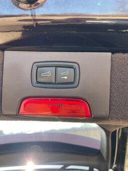 Porsche Cayenne Turbo - 13