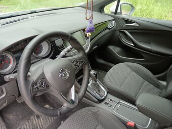 Opel Astra 1.4T 110 kw aut.převodovka - 13