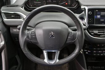 Peugeot 2008 1.2 PureTech 81 kW - 13