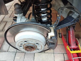 Volvo S60 2.4T 177kw AWD automat LPG (po rozvodech). - 13