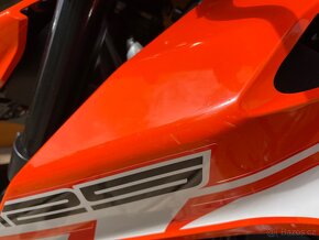 KTM Duke 125, 2019, 8357 km - 13