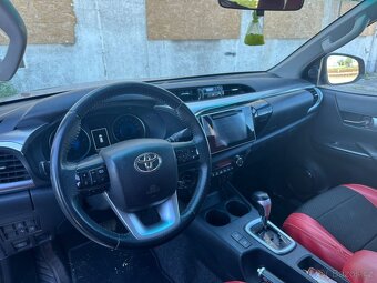 Toyota Hilux DC 2.4 D-4D - 13