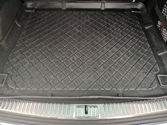 Prodám VW touareg 2012 3.0tdi 180kw - 13