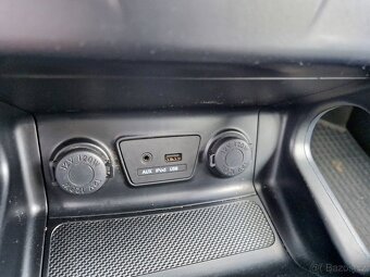 Hyundai ix35 2.0 benzin 4x4 - 13