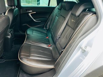 Opel Insignia COUNTRY T. 2.0CDTI 4x4 AUT VÝHŘEV KAMERA TAŽNÉ - 13