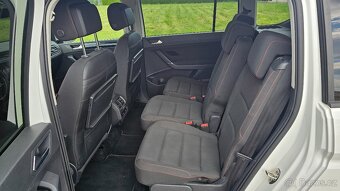 VW TOURAN 1.4 TSI - 7 MÍST - 13