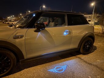 Mini Cooper SE ELEKTROMOBIL / top výbava / záruka / DPH - 13