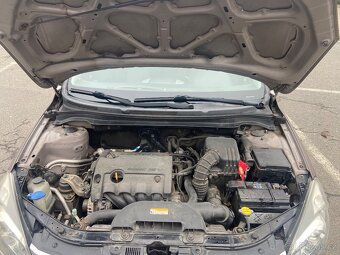 KIA Ceed 1.6  (r. 2010) - 13