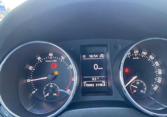 Škoda Yeti 1,2 TSI Ambition - 13