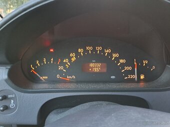 Mercedes A 170 CDI - 13