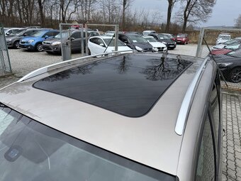 Volkswagen Touran 2.0 TDI 103 kW DSG, navi. xenon. - 13