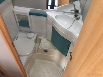 KNAUS EIFELLAND 395 výborný stav - 13